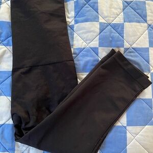 Belly bandit mother Tucker capri compression legging